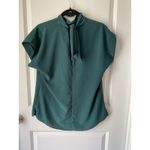 New Look  Green Mock Neck Blouse 8 Short Sleeve Elegant Women’s‎ Work Holiday Photo 3
