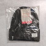 Hunter NWT  Black Tonal Patch Knitted Beanie Hat Winter One Size Photo 0