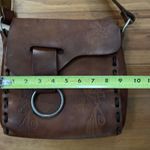 Source Unknown Vintage Leather Floral Tooled Shoulder Bag Saddle Bag 9x9.5 in Photo 3