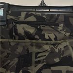 Lululemon like new Tight Stuff Tight Hi-Rise cropped in Pop Fatigue Green size 6 Photo 10