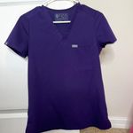 FIGS Scrubs Set Photo 1