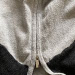 Soho by NY & Co. Gray Knit tunic Top zip up back oversized asymmetrical Sz M Photo 5