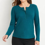 Maurice's Women's Green Solid Waffle Knit Heartland Henley Fleece Tee, NWT 1X #‎ Size XL Photo 0