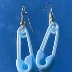 Boutique super cute safety pin earrings  Photo 0