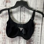 Amazon Essentials Women's Classic T Photo 7