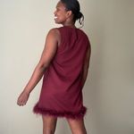 Gilli Burgundy Feather Trim Shift Dress Size Medium Red Photo 2