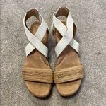 Easy Spirit Cream Lorena Wedge Cushioned Sandals Size 8 Photo 1