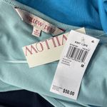 Willow Drive Medium Top V Photo 5