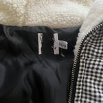 Princess Polly kier jacket Photo 4