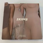 SKIMS NWOT  Sand Seamless Sculpt Mid Thigh Bodysuit Photo 9