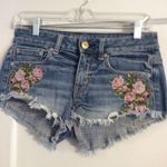 American Eagle Embroidered floral cut off shorts  Size 00 Stretch Photo 0