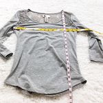 SO  floral lace back scoop neck 3/4 sleeve … Photo 3