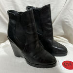 Michael Kors Woman’s  Size 6.5 Medium Black Leather Wedge Heel Ankle Boot #674 Photo 0