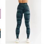 Alphalete Surface Power Blue Canvas Camo Crossover Leggings Photo 1