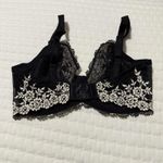 Wacoal  34DD Embrace Lace Black & White Floral Bra Underwire Unlined 65191 Photo 1
