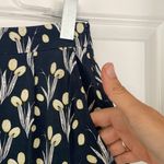 Loft Ann Taylor Flat Front Pockets Shorts Navy Yellow Floral Pockets Size 0 Photo 1