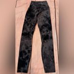 Lululemon  Size 0 Align Grey Black Tie Dye Leggings Photo 1