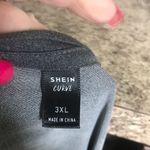 SheIn Gray top women’s size 3 XL short sleeve mom dogs Photo 6
