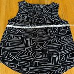 Worthington  Women's Petite Large Geometrical Sleeveless Black & White Top Blouse Photo 1
