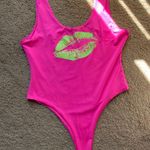Pink lips Onesie Body Suit Size L Photo 4