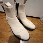 Toms NWOT Women’s  Dakota Cream Ankle Boots size 9.5 Photo 11