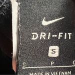 Nike  Dri-fit active leggings, women’s size small, size tag is loose Photo 2