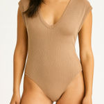 Universal Threads Universal Thread Women's Beige Bodysuit Women’s Size Large Photo 0