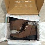 Bzees NIB  Brooklyn wedge boot machine washable Photo 9