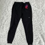 ASICS  Women’s ESNT Jogger pants 0904 black size Large Photo 3