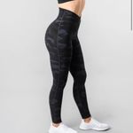 Alphalete  Women’s Size S Surface Path Leggings Black Camo Crossover Waist Gym‎ Photo 8