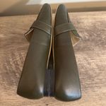Talbots Dark Green Leather Slip On Loafer Shoes Women’s Sz 9 Gold Accent Office Photo 7