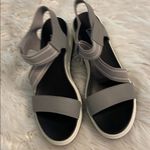 Cougar Women's Gray and White Sandals size 11 BNWOT see all photos Photo 3