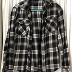 Tilly's Lightweight Flannel  Photo 0