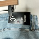 BDG UO  90's Mid-Rise Bootcut Jeans NWT in Size 37 Photo 3