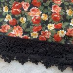 Tobi Floral Cropped Tank Top With Lace Trim Photo 2