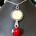 Disney Snow White  Mirror Apple Necklace New Photo 7