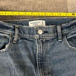 Abercrombie & Fitch The 90’s Straight Ultra High Rise jeans in medium Photo 5