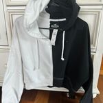 Hollister Zipup Photo 0