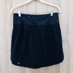Athleta  Womens Run With It Skort Size M Black Activewear Sporty Tennis Golf Photo 2
