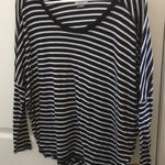 Old Navy FINAL MARKDOWN Ladies  dropped sleeve ribbed top small Photo 0