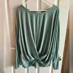 White Birch  seafoam long sleeve top Photo 0