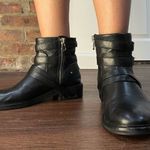 DV by Dolce Vit Dolce Vita Kiera Belted Round Toe Leather Ankle Boot with Side Zip Black Sz 8 Photo 1