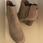 Koolaburra by Ugg Koolaburra By Uggs women beige suede Chelsea heel boots US 10 Photo 2