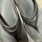 OOFOS Oolala Womens Slip On Thong Comfort Sandals Black 7 EU 38 Photo 4