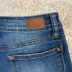 Judy Blue  Distressed Relaxed Fit Mid Rise Medium Wash Denim Jeans Women Size 26 Photo 9
