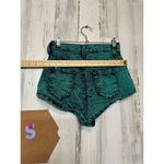 Vibrant Green mini Jean short Photo 6