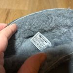 BEARPAW Size 9  fuzzy boots Photo 7