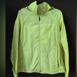 Columbia Lightweight bright yellow Jacket with hood, and side pockets. Sz L Photo 1