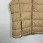 Love Tree  Ultra Light Packable Puffer Vest Size Medium‎ Photo 1