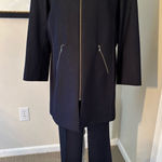 Tahari Navy career suit.  Photo 0